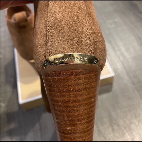 Michael Kors brown suede leather heel boots - Picture 3 of 7